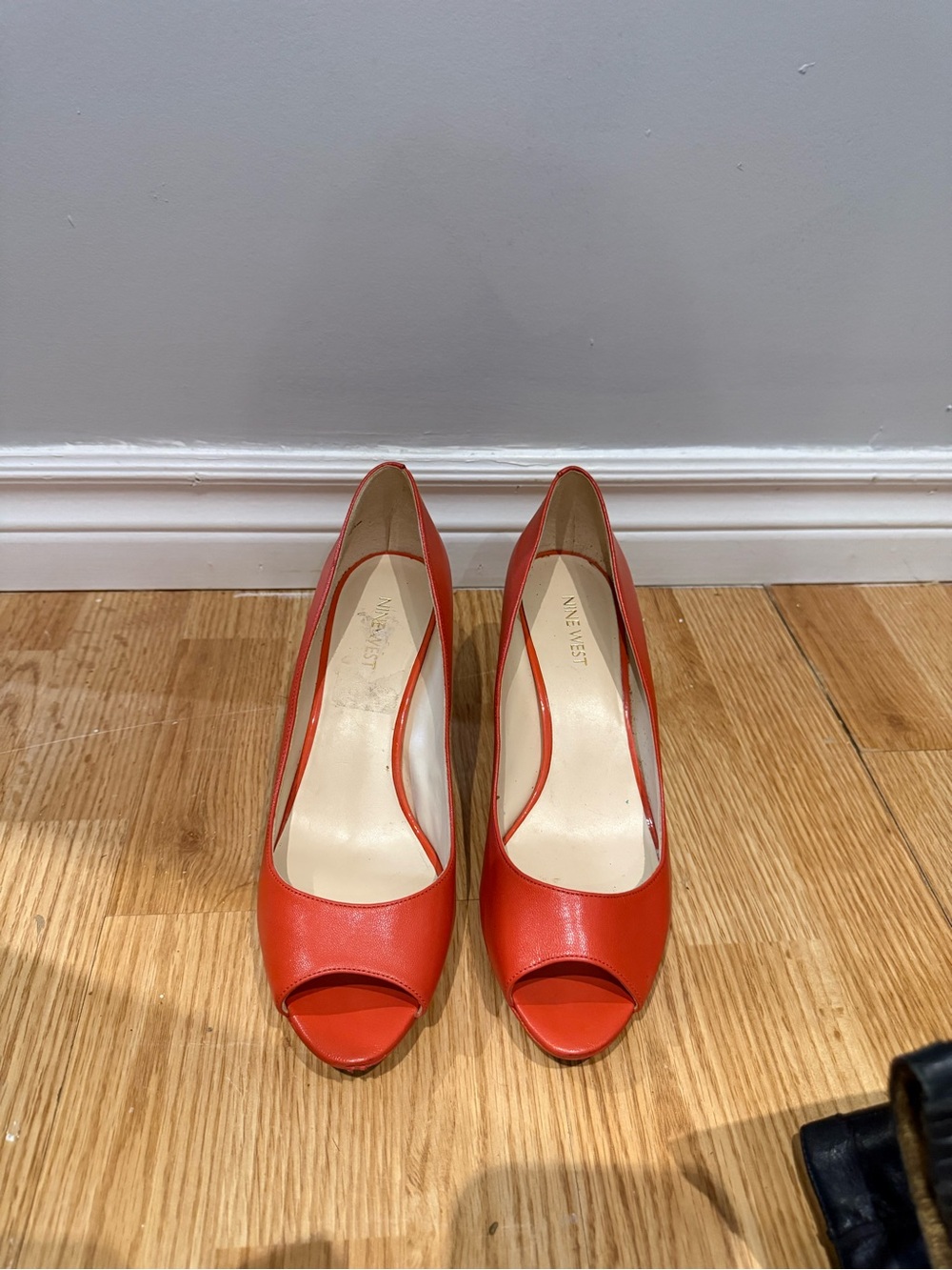 Nine West Coral Orange Peep Toe Heels Size 9